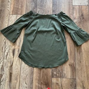 White House Black Market Off The Shoulder Top XXS